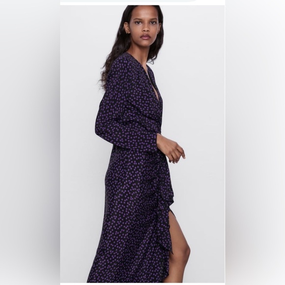 Zara Purple Sheath Dress with Plunge Neckline and Long Sleeves - Picture 2 of 10